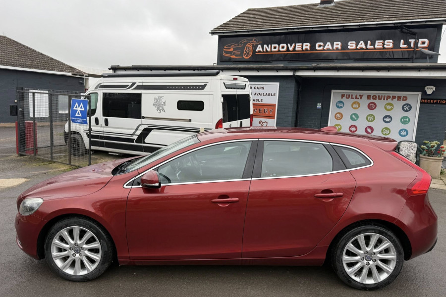 Volvo V40 