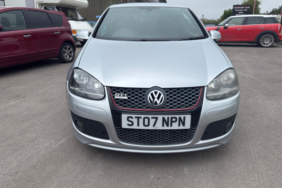 Volkswagen Golf GTI 