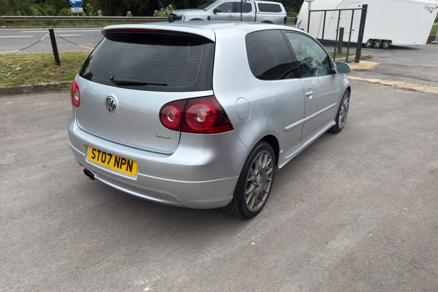 Volkswagen Golf GTI 